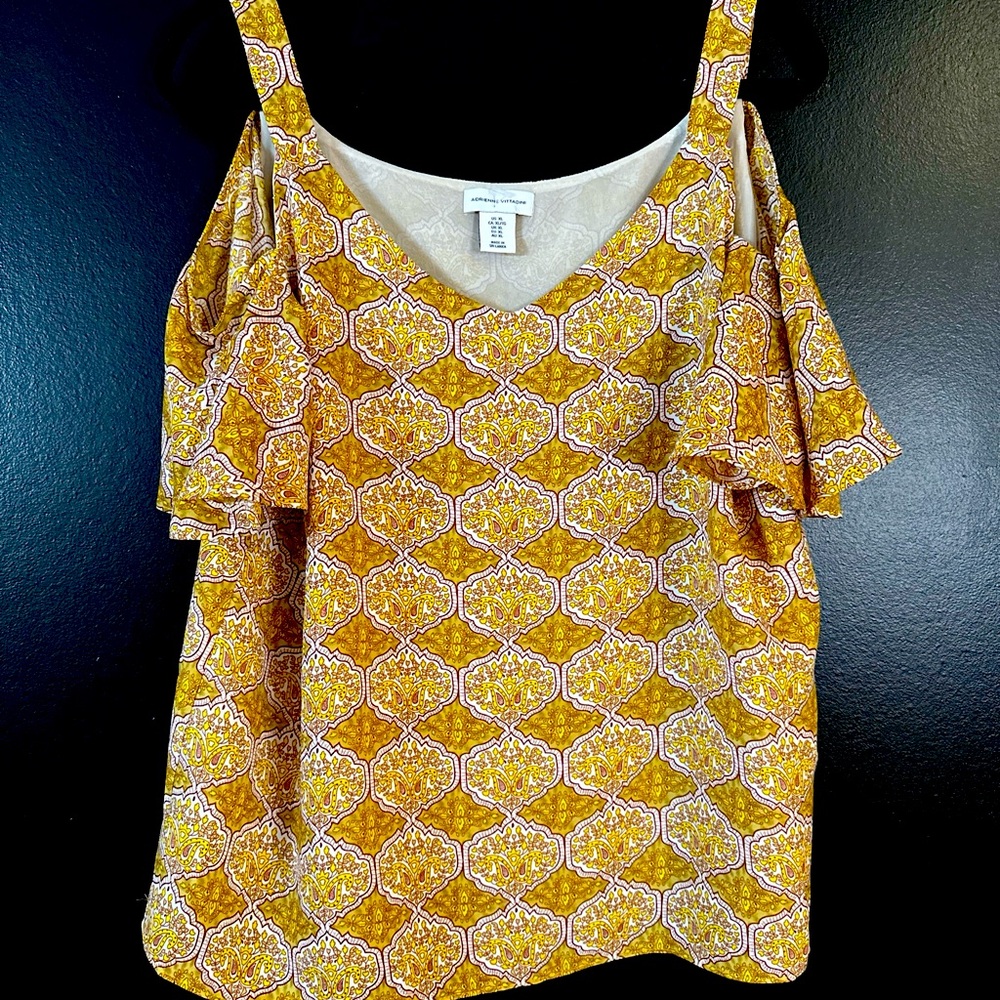 Adrienne Verrazano cold shoulder top.  XL.  Beautiful condition